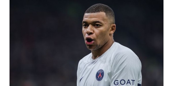 Paris Saint-Germain tror penger kan kjøpe fotballånd